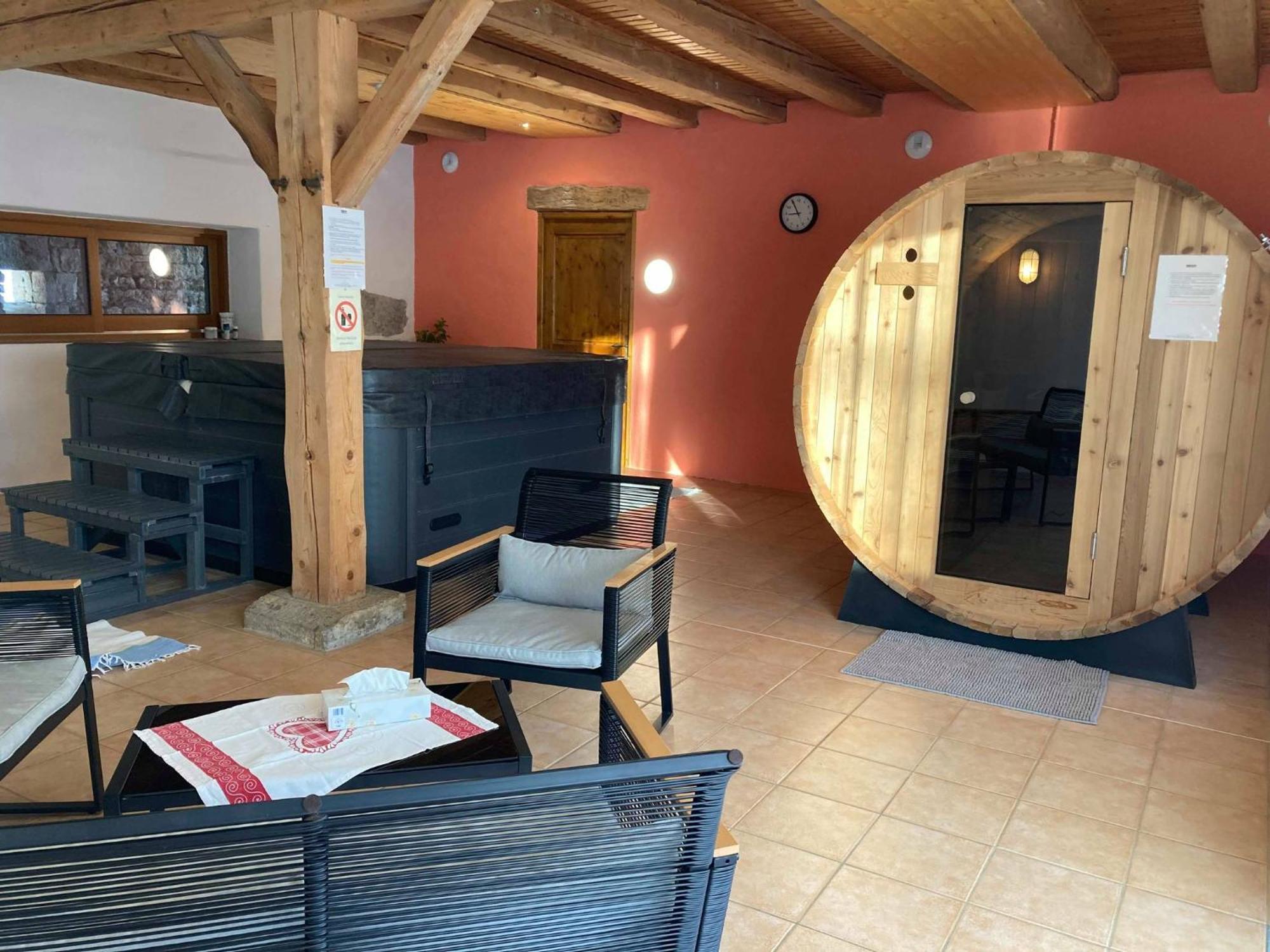 Le Moulin Des Oyes Bed and Breakfast Censeau Exterior foto