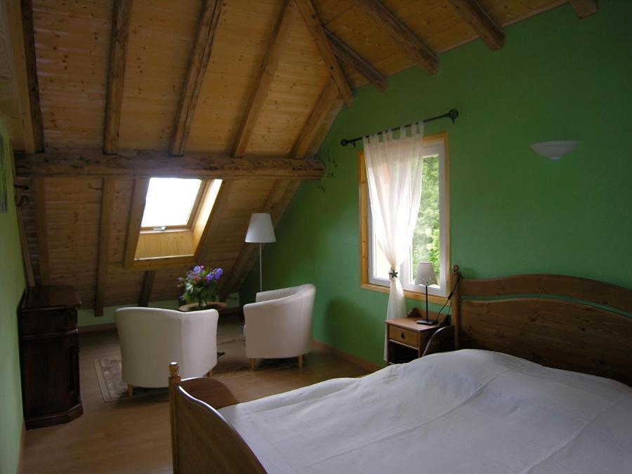 Le Moulin Des Oyes Bed and Breakfast Censeau Exterior foto